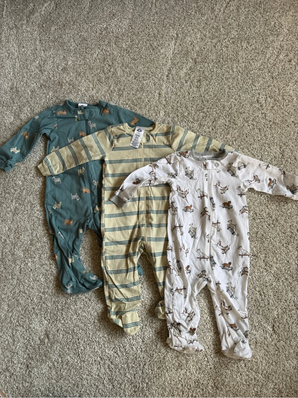 Brand New Never Worn Set of 3 Gerber Sleep and Play SZ 3-6 months